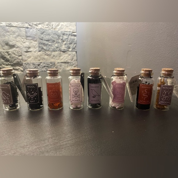 Target Halloween potion bottles - Picture 1 of 3